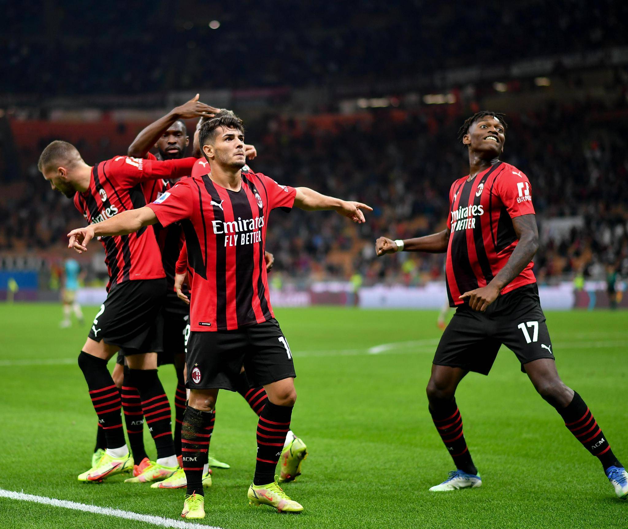 烈的比赛中 烈的比赛中