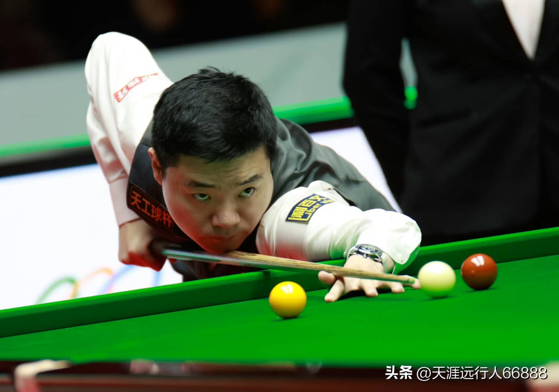 坚持在球馆 坚持在球馆