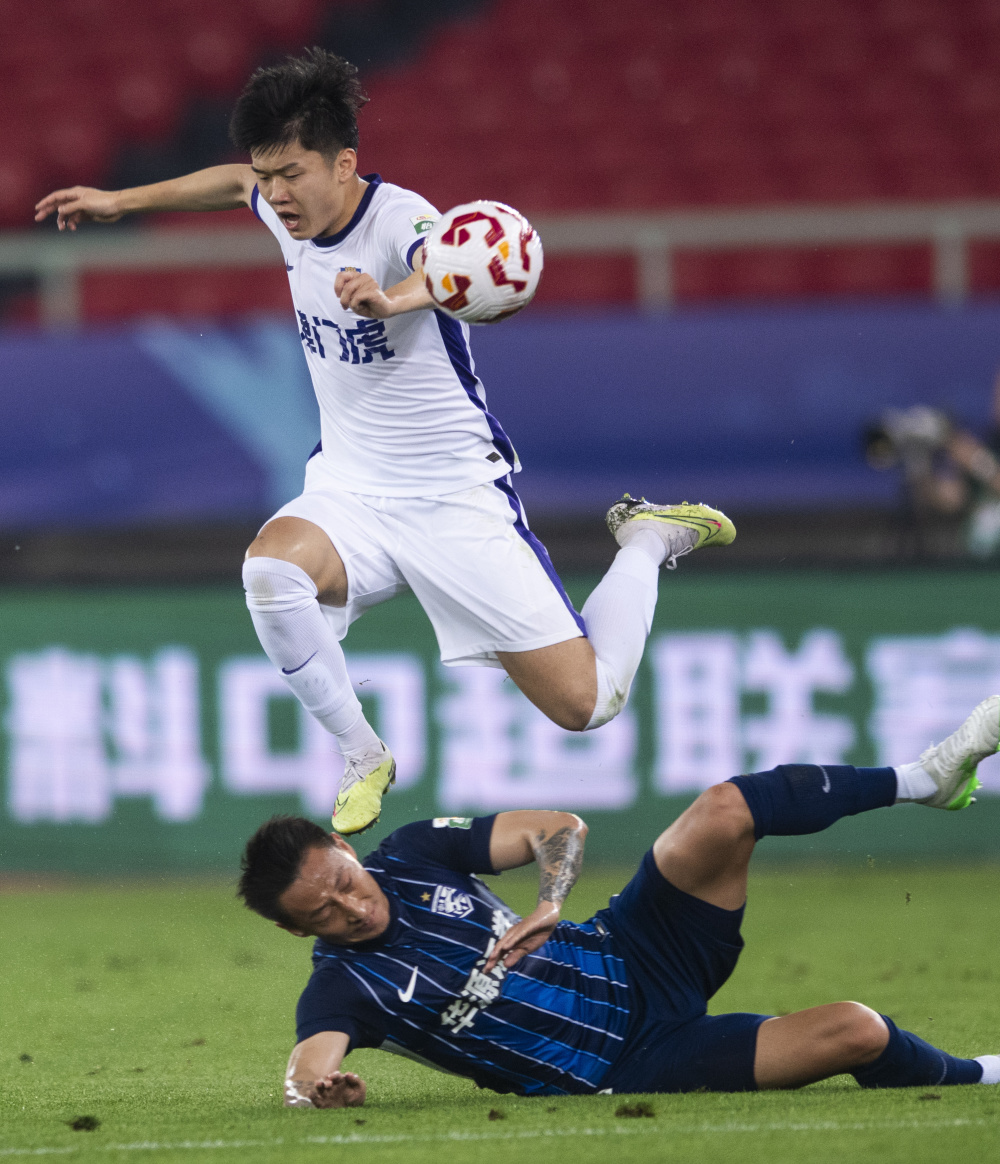 纵观整个赛 纵观整个赛