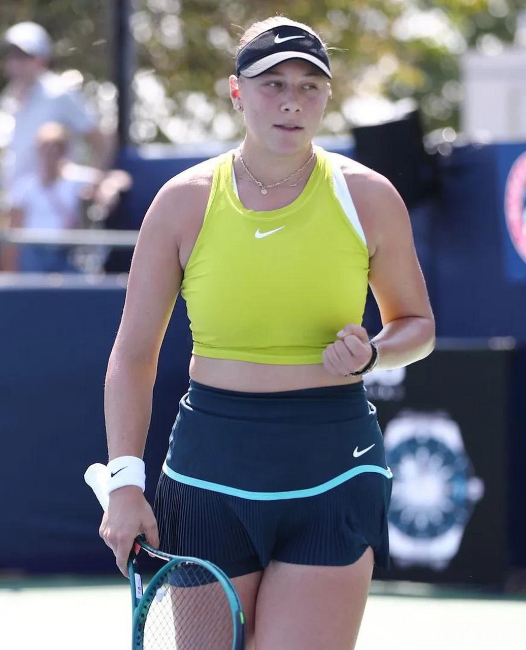 他在比赛中 他在比赛中