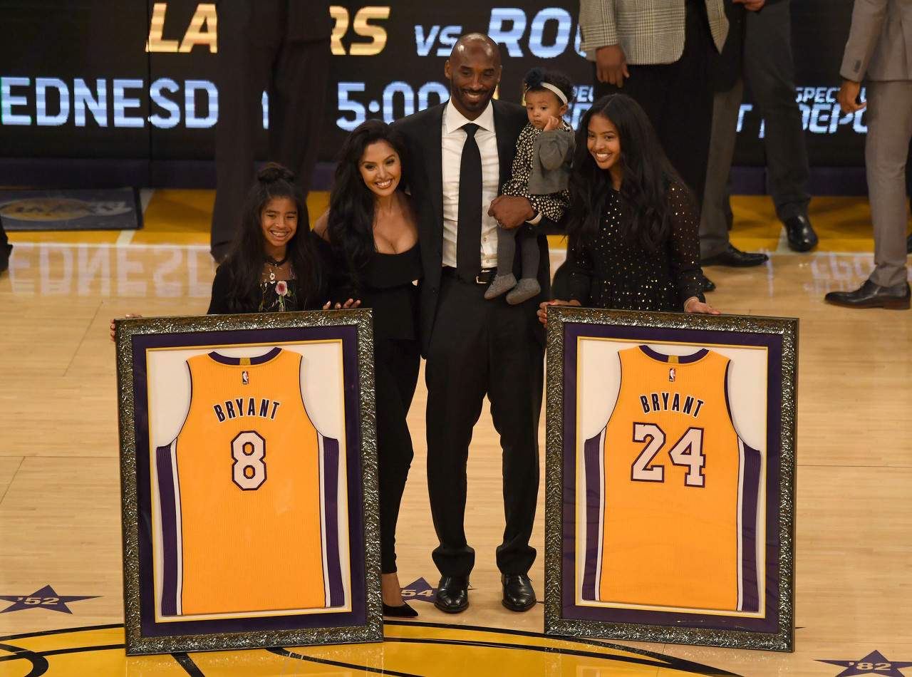 以自己名字 以自己名字