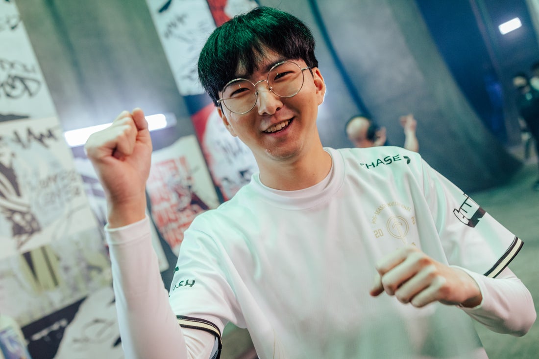 三区的传球 三区的传球